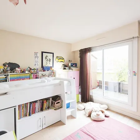 Appartement Veeve - Colourful In The 12th