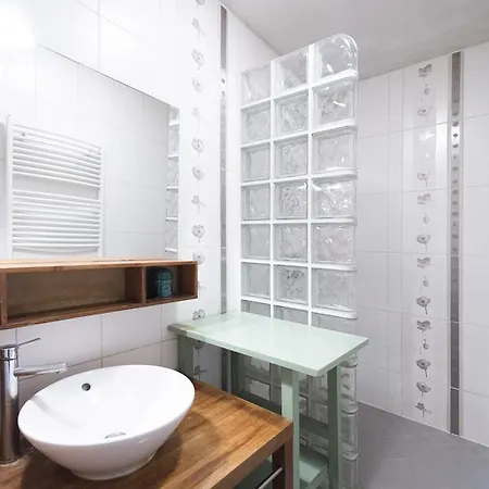 Appartement Veeve - Colourful In The 12th